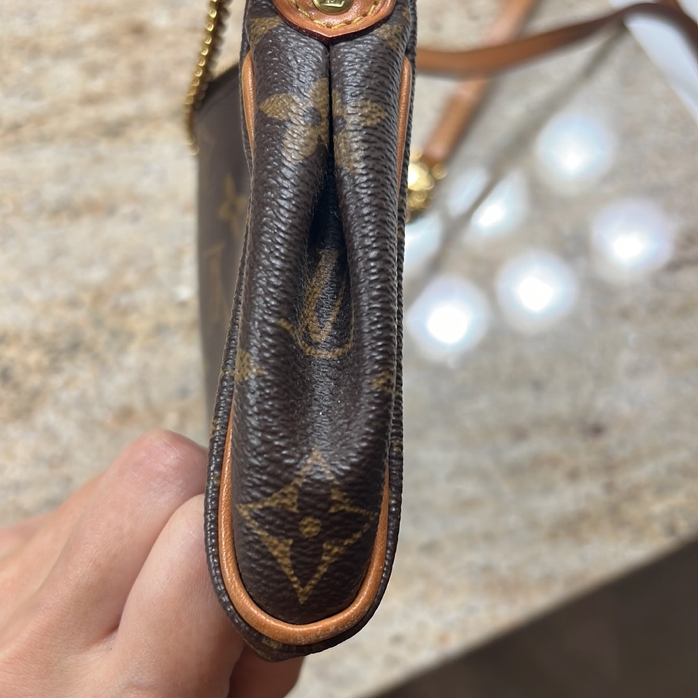 Louis Vuitton Eva - Picture 6 of 8